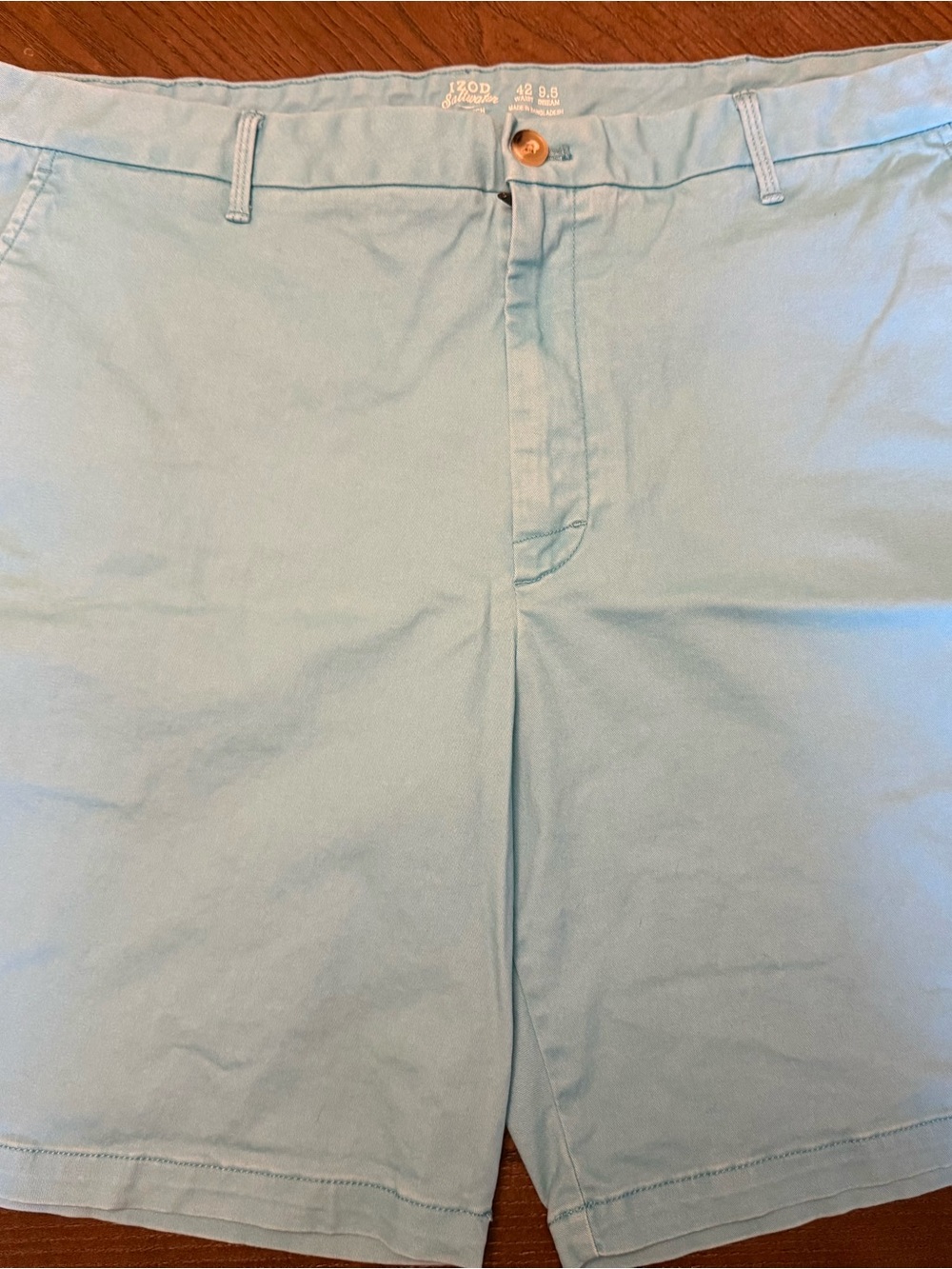 Izod Men's Light Blue Flat-Front Shorts